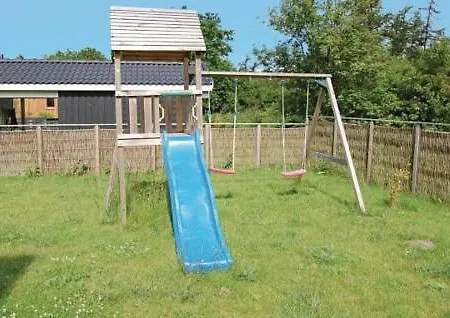 4 Star In Hovborg