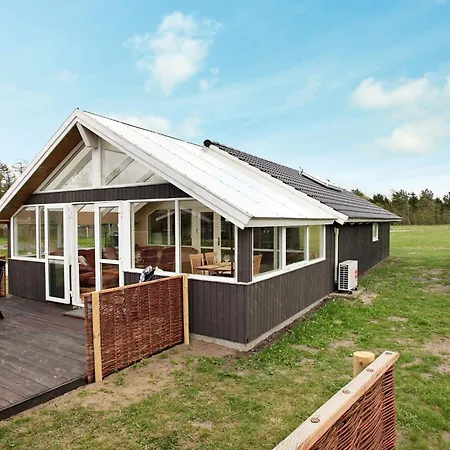 Family Retreat In - By Traum Hovborg