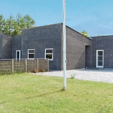 Holiday home 4 Star In Hovborg