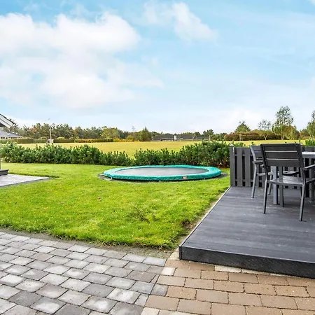 4 Star In Holiday home