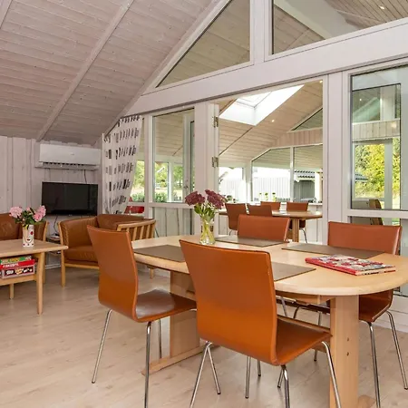 Holiday home 4 Star In Hovborg