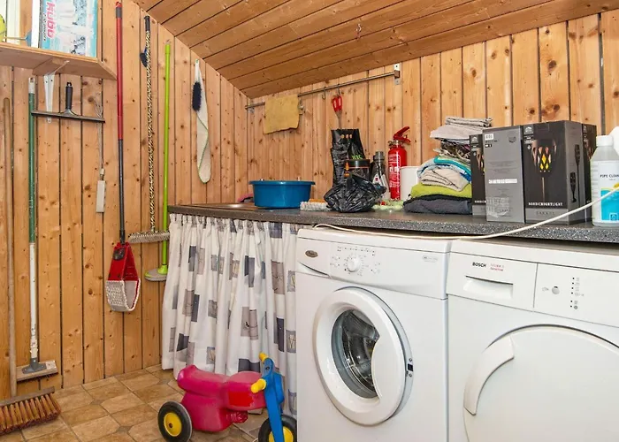 Family Retreat In - By Traum