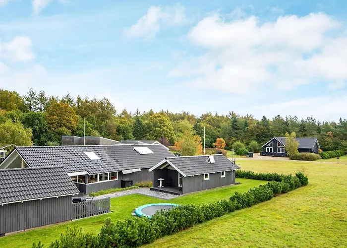 Family Retreat In - By Traum Holiday home